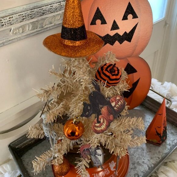 HALLOWEEN REPO FEATHER TREE 15 "*METAL COLLAR*22 ORNAMENTS*12 W00D CHARACTERS - Picture 11 of 15